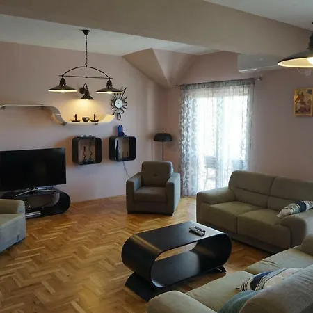 Toholj Apartment
